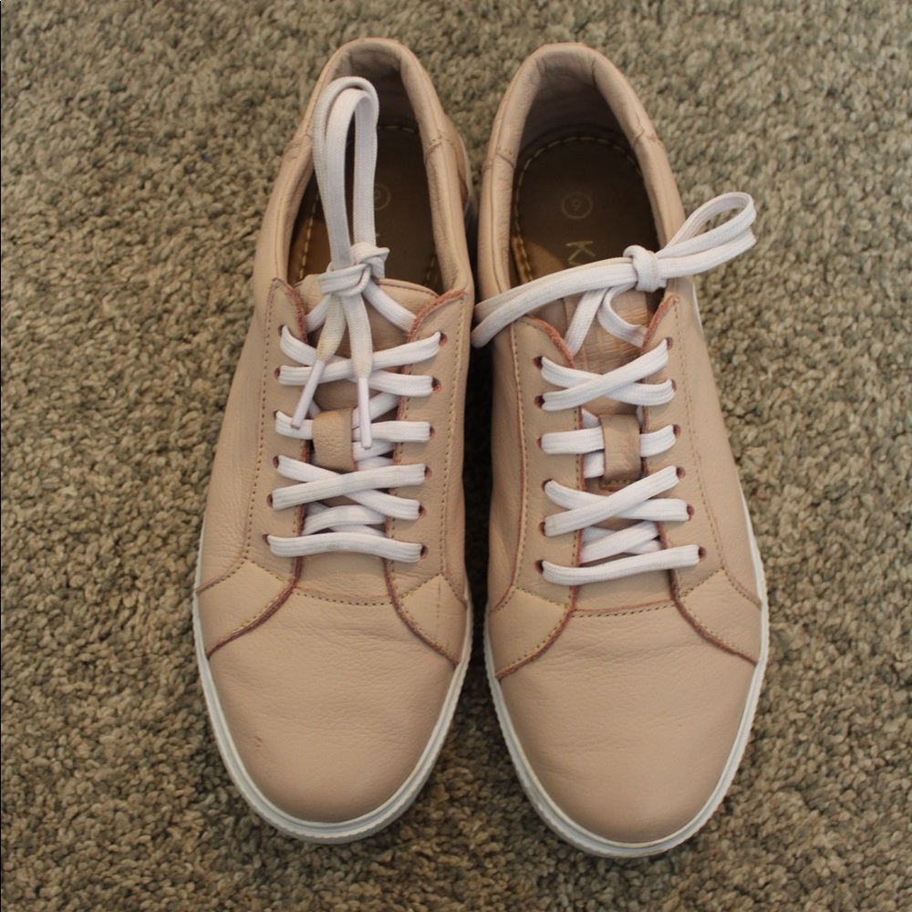 Kaanas Light Pink Leather Sneakers
